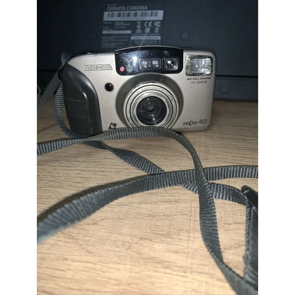 Minolta Vectis 40 Point And Shoot Camera 30mm-120mm Zoom Untested
